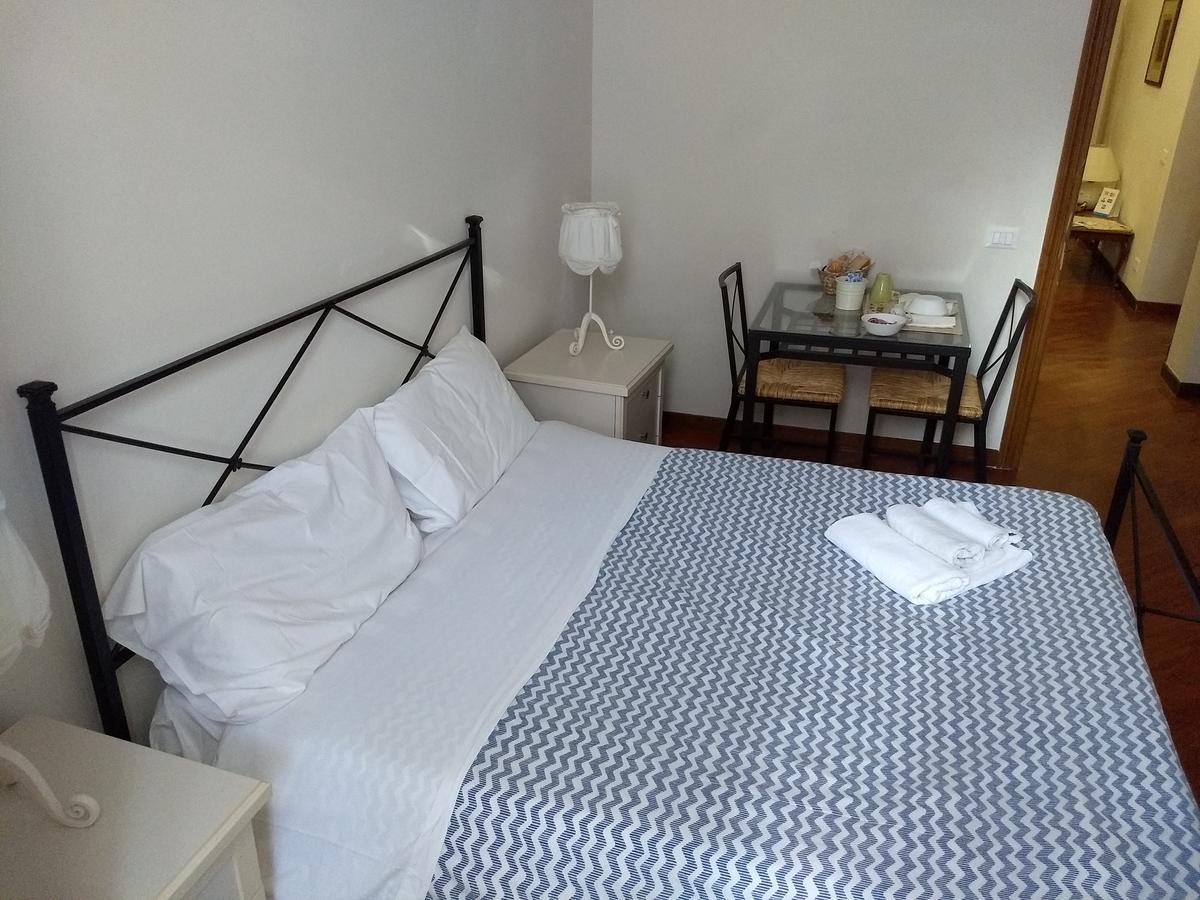 Living Rome Ottaviano B&B Exterior foto