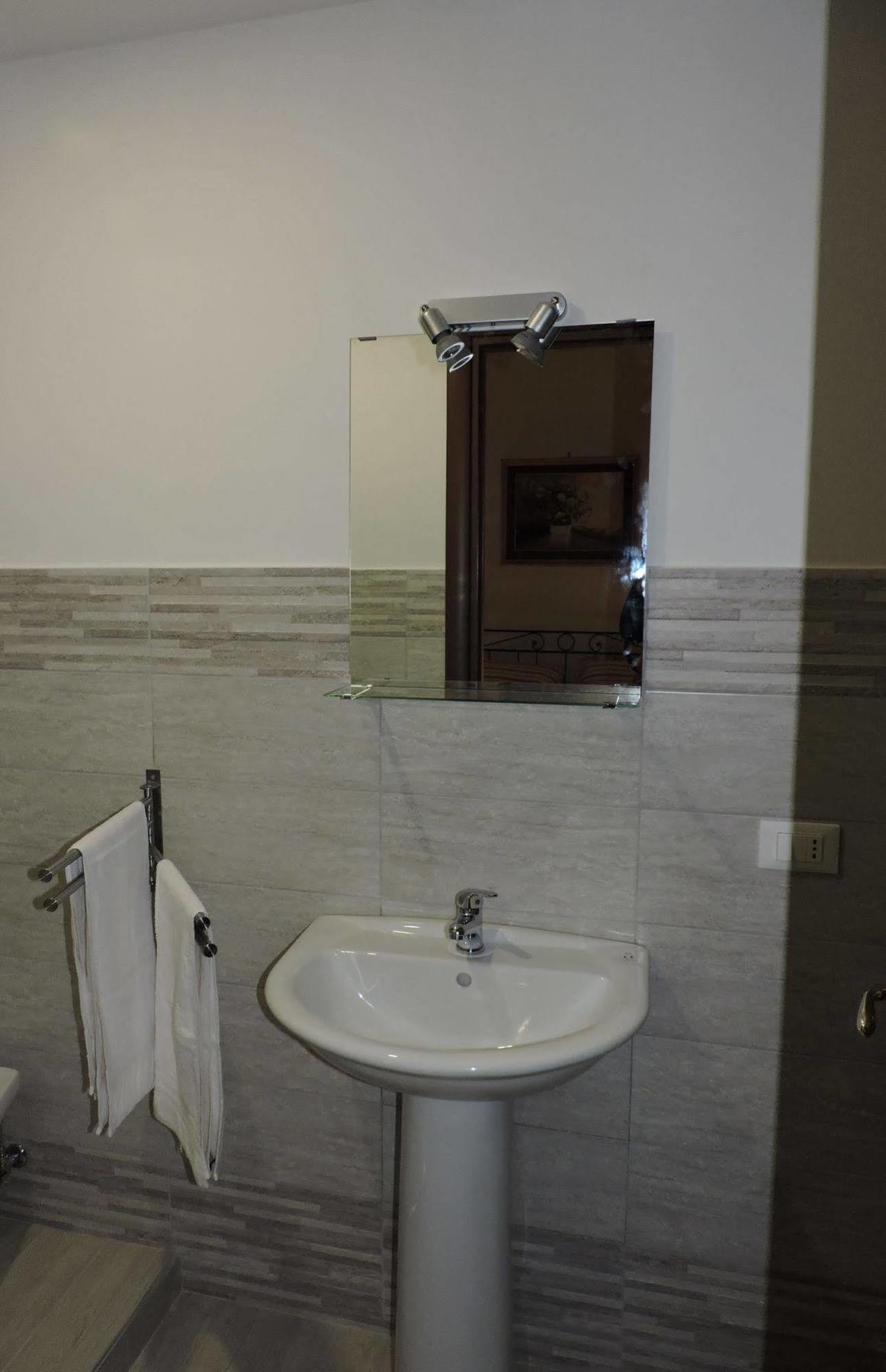Living Rome Ottaviano B&B Exterior foto